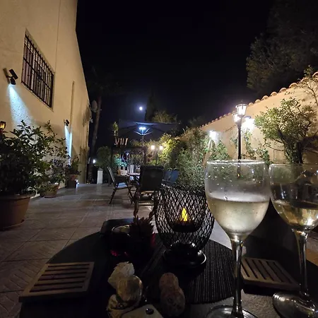 The Garden Ra Floor Private Rooms, Pool, Garden Access